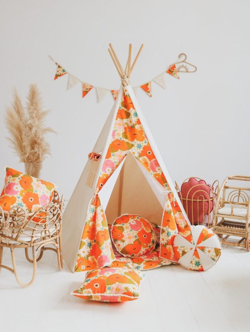 Namiot tipi "Picnic with flowers"